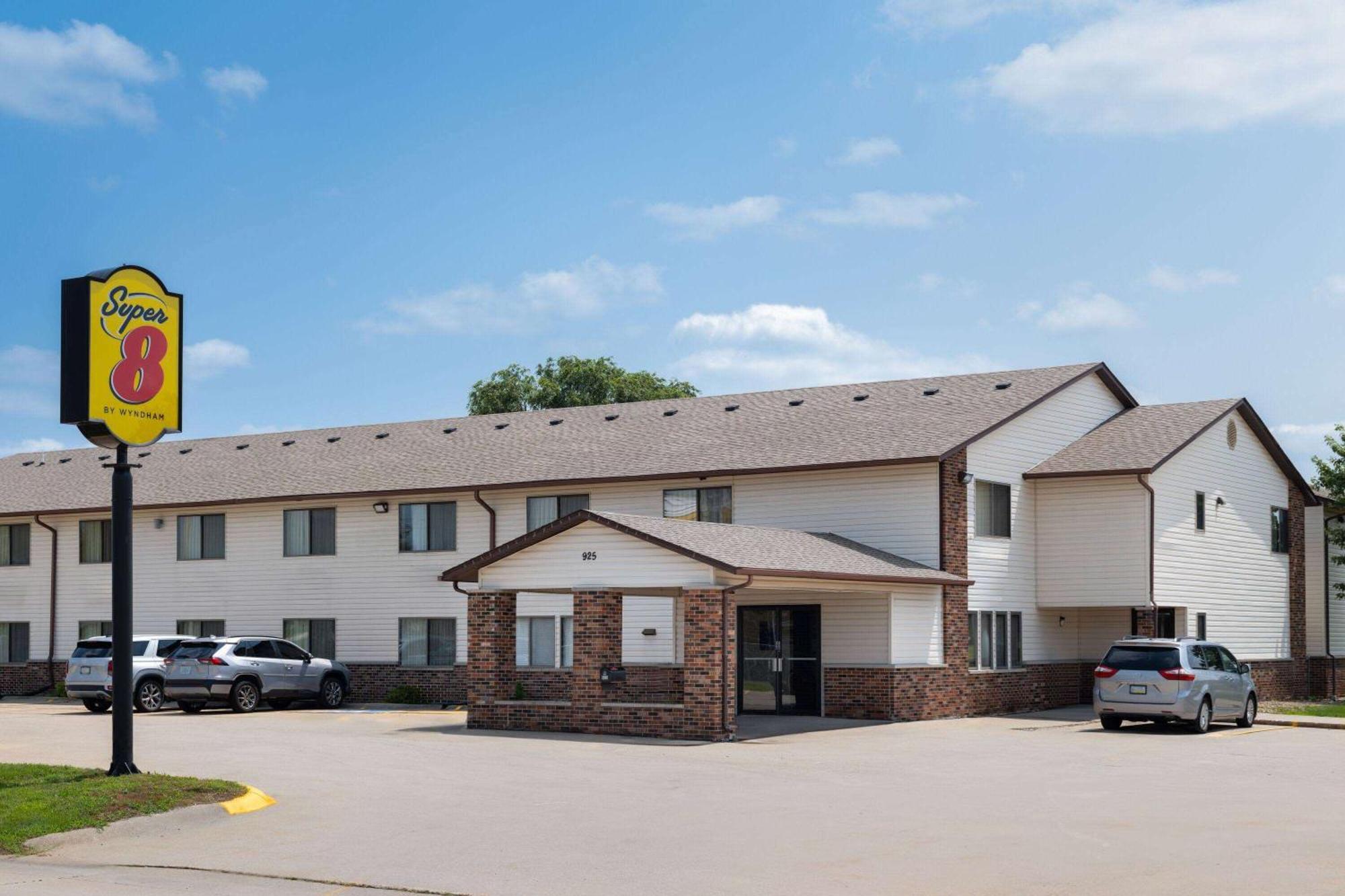 スーパー 8 バイ ウインダム ダイアーズビル Dyersville エクステリア 写真